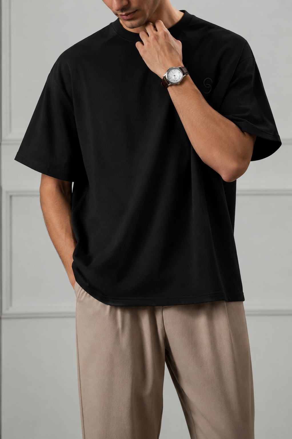 Essential Black Oversized Tee