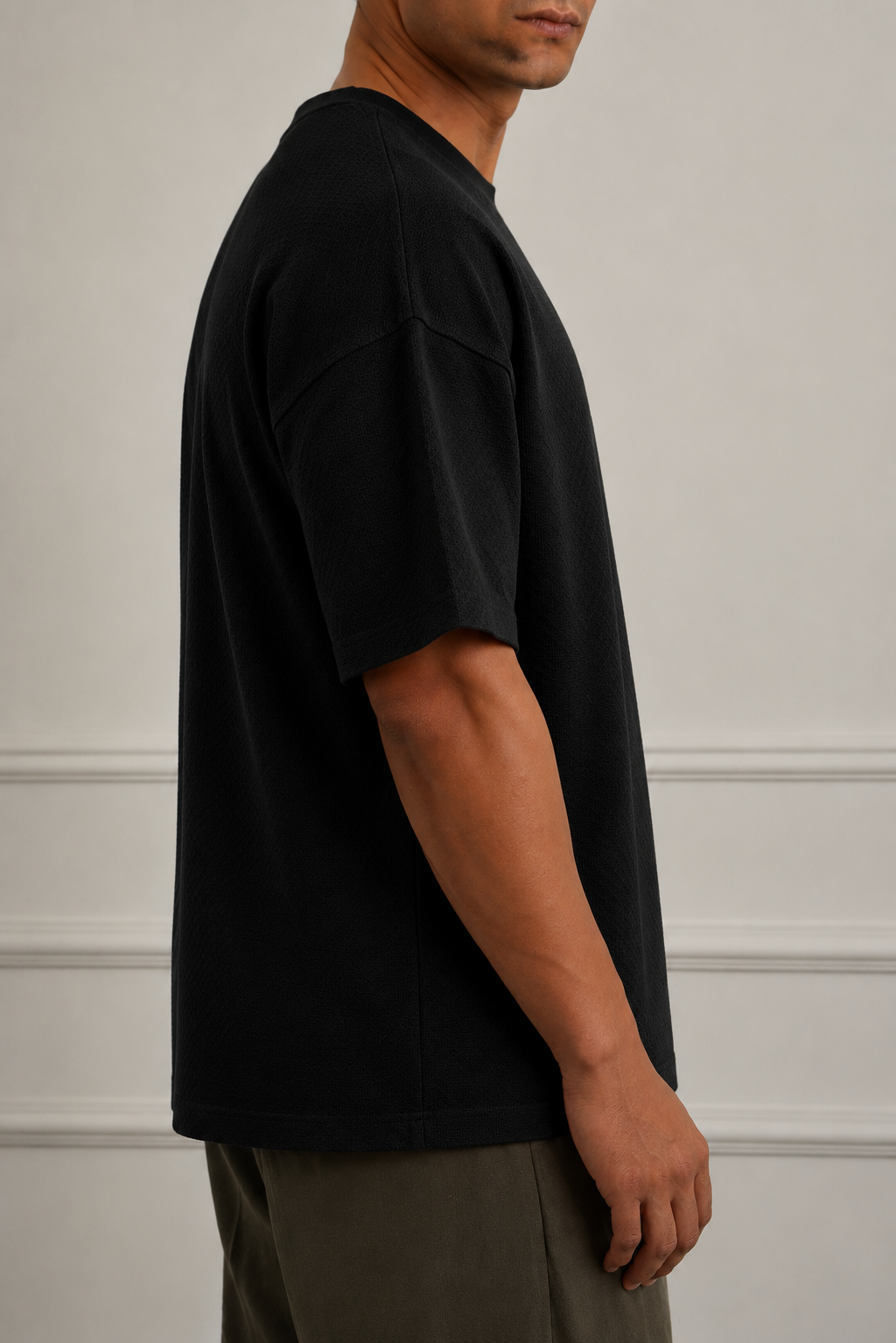 Signature Popcorn Black Knit Tee