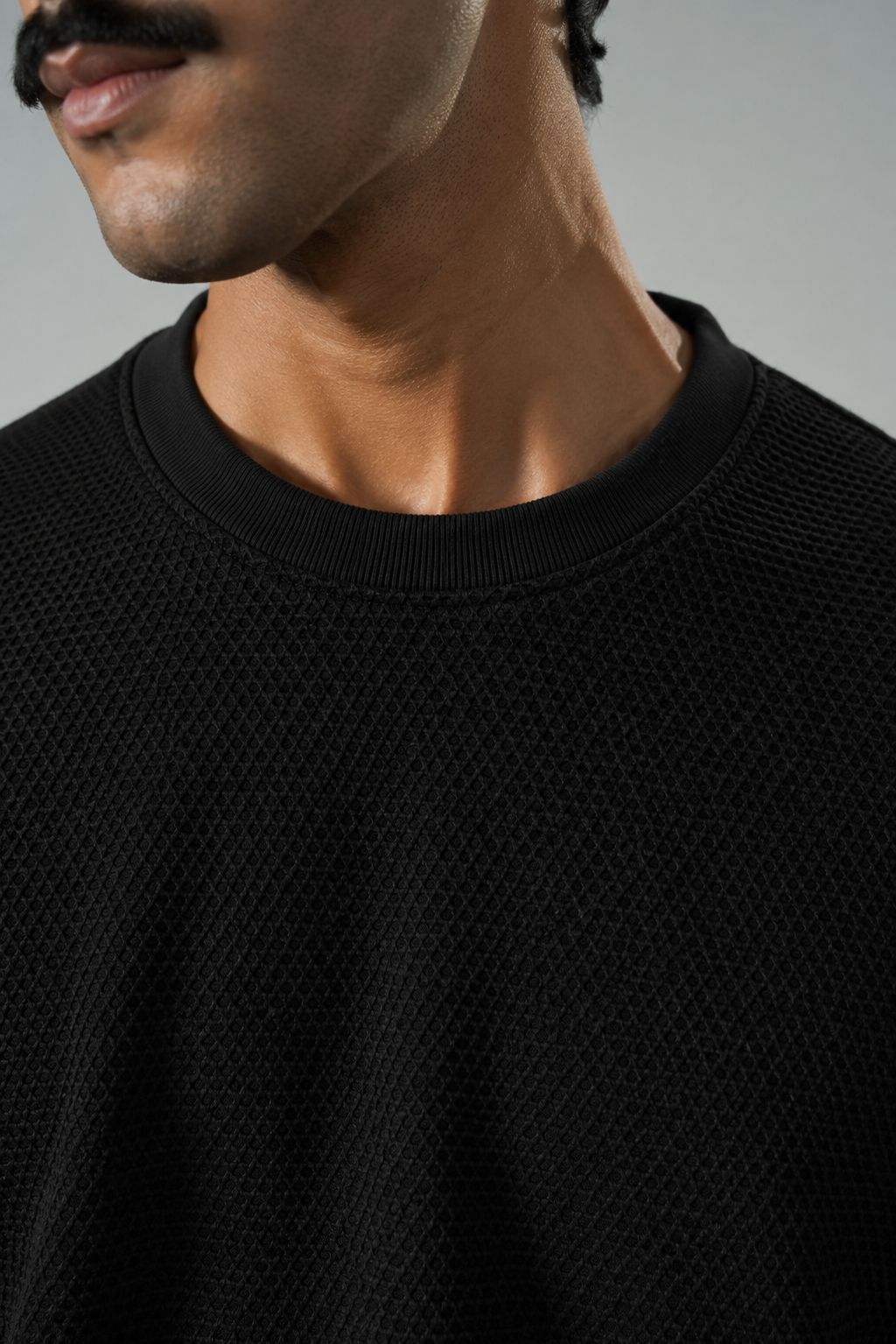 Signature Popcorn Black Knit Tee
